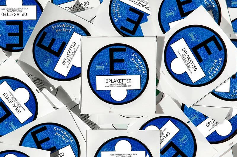 Колаж с E-Sticker за Германия